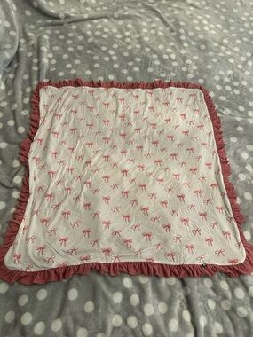 Kyte BABY bow blanket